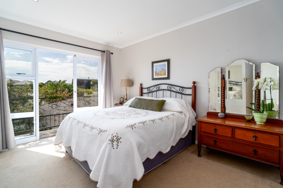 4 Bedroom Property for Sale in Kommetjie Western Cape